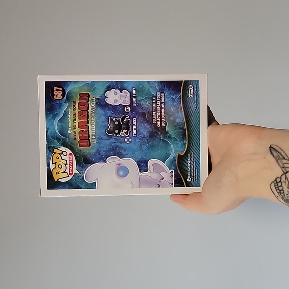 Glitter Lightfury Funko - Picture 3 of 3